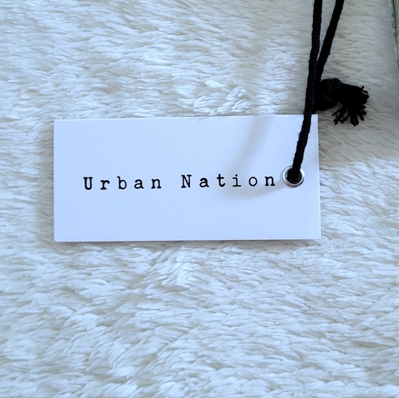 Urban🏙 Nation🇺🇲 "N.Y.C. Brooklyn" Graphic Tee👕 - NWT - Picture 7 of 13